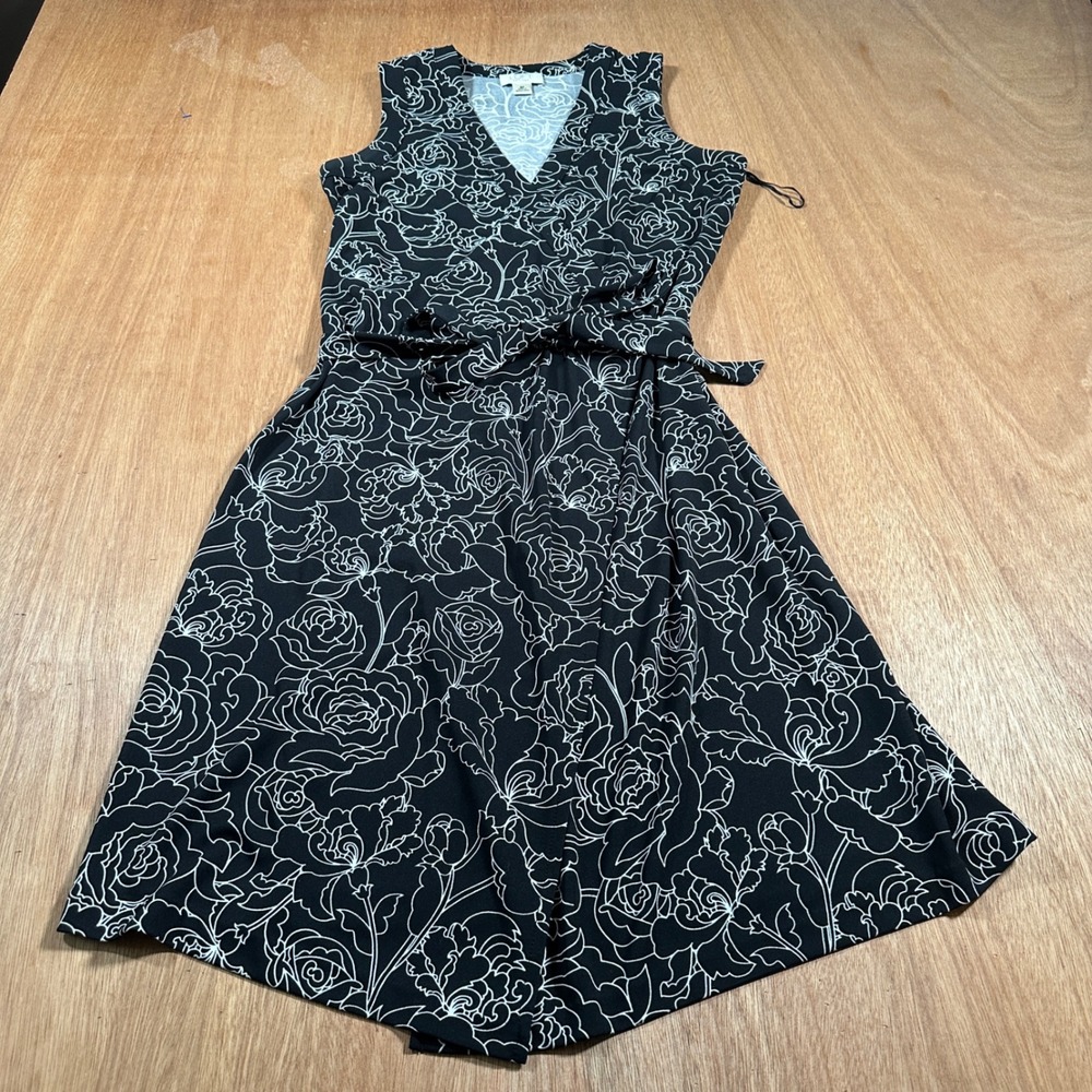 Ann Taylor Loft Wrap Dress Womens 6P Black White Floral Sleeveless Petite Jersey
